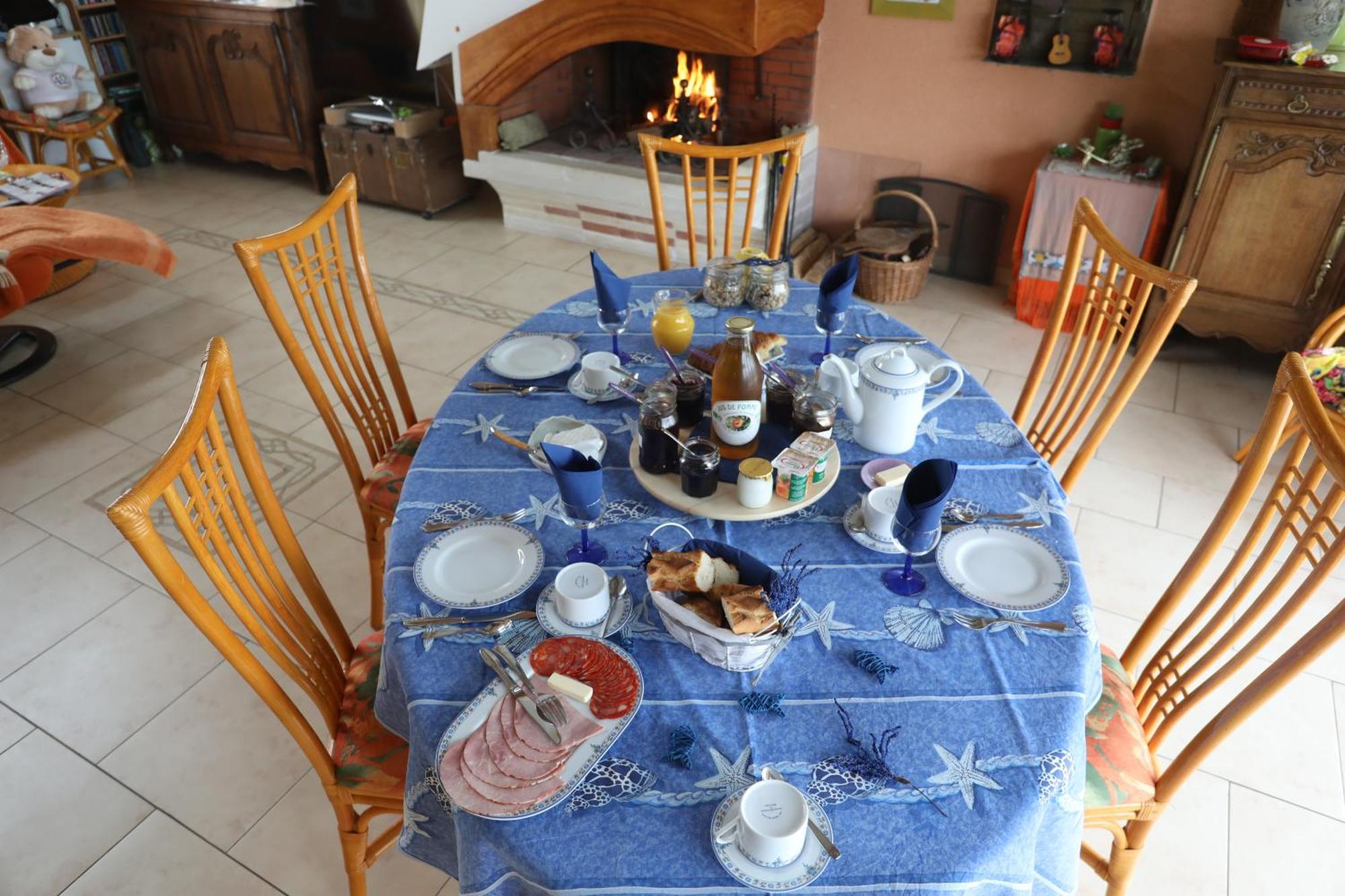 Mon Taj Mahal Bed & Breakfast Guéron Екстериор снимка